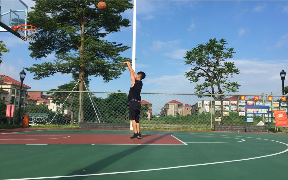 业余篮球运动员如何结合瑜伽提升技能_1